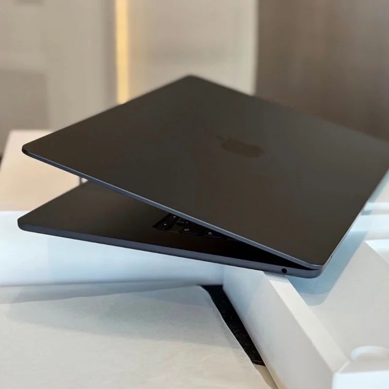 Apple MacBook Air M3 ( 15" ) - 1To 8ram  5