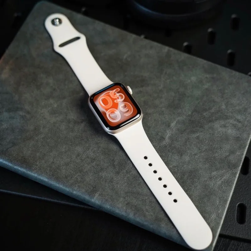 Apple Watch SE 3 - 40mm 5