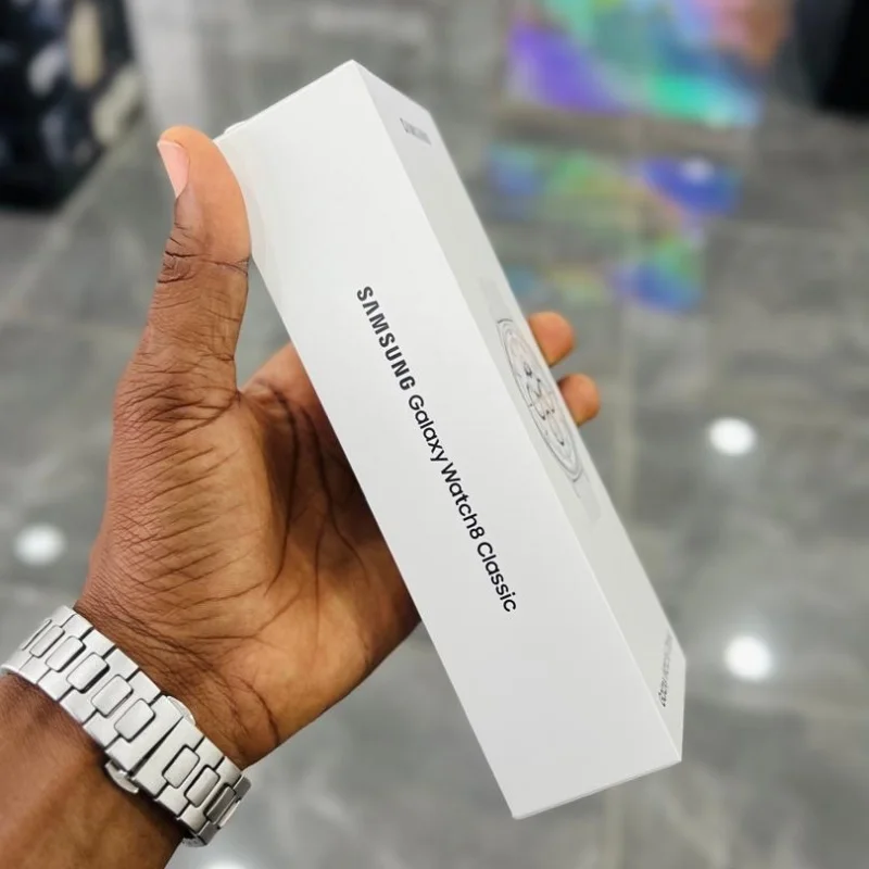 Samsung Galaxy Watch8 Classic  6