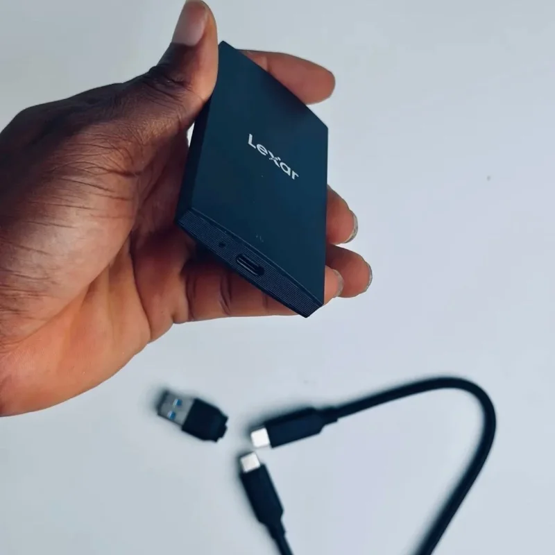SSD Externe Portable 1To - Lexar SL300  4
