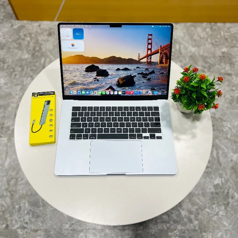 APPLE MACBOOK AIR M4 15” – 246Go 16Ram  2