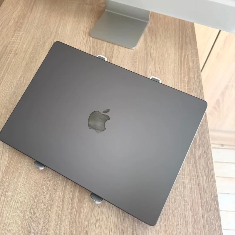 MacBook Pro 14 pouces M3 – 512Go 18Ram  3