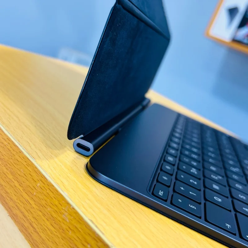 Clavier Apple Magic Keyboard – iPad Pro 13”  5