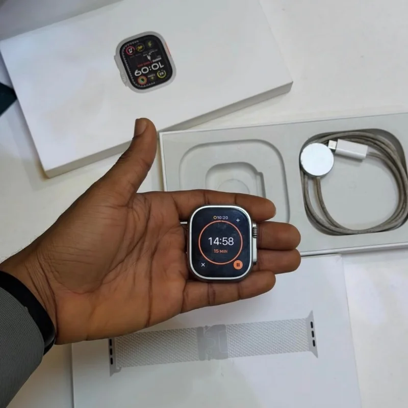 Apple Watch Ultra 2 - 49mm 3