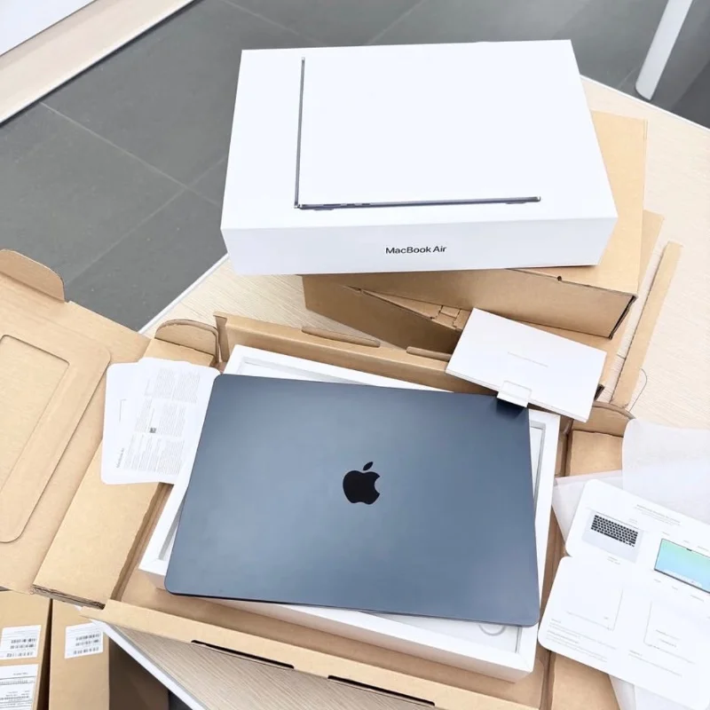 Apple MacBook Air M4 13” – 256Go 16Ram 
