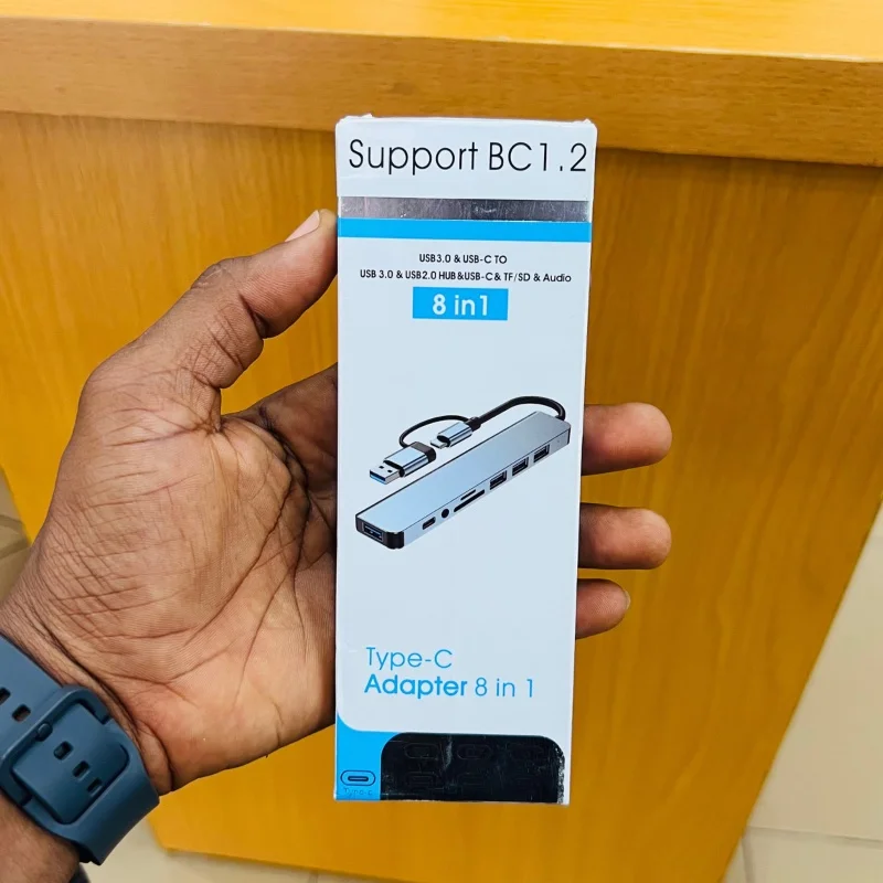 Adaptateur USB-C Multifonction 8-en-1 6