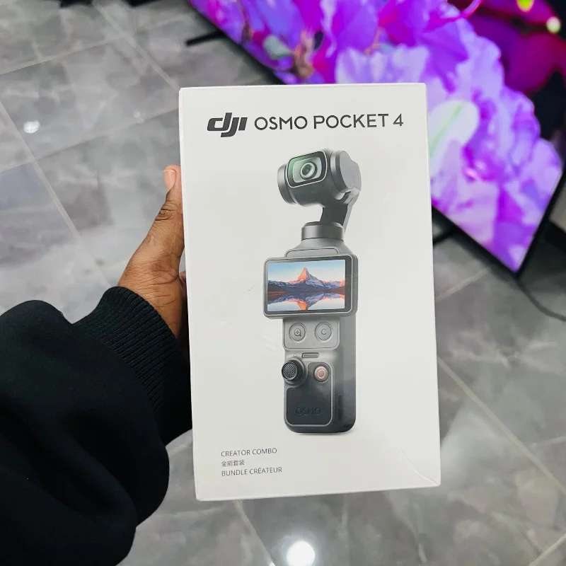 DJI Osmo Pocket 4 Creator Combo 3