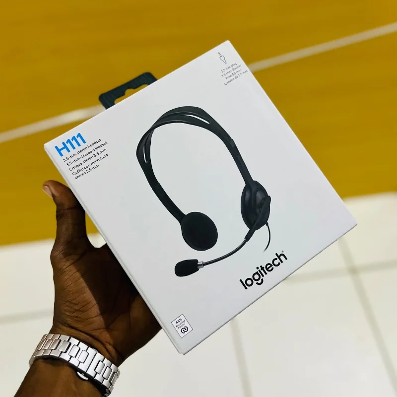 Logitech H111 – Casque Filaire avec Microphone