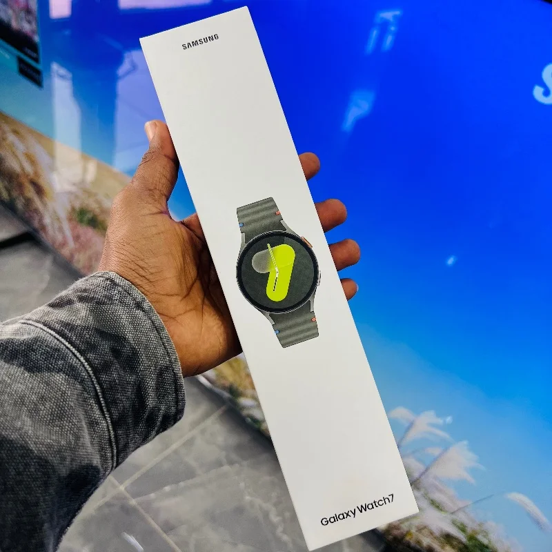 Samsung Galaxy Watch 7 - photo 1