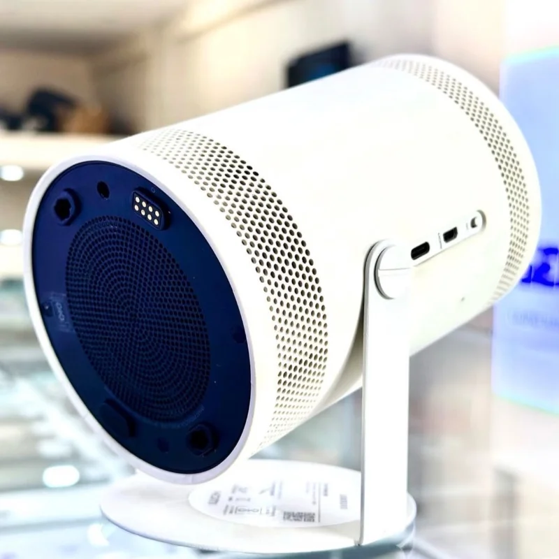 Samsung The Freestyle 2ᵉ Génération – Vidéoprojecteur Portable Full HD avec Gaming Hub 4