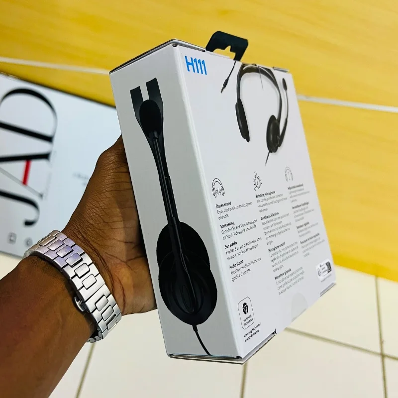 Logitech H111 – Casque Filaire avec Microphone 2
