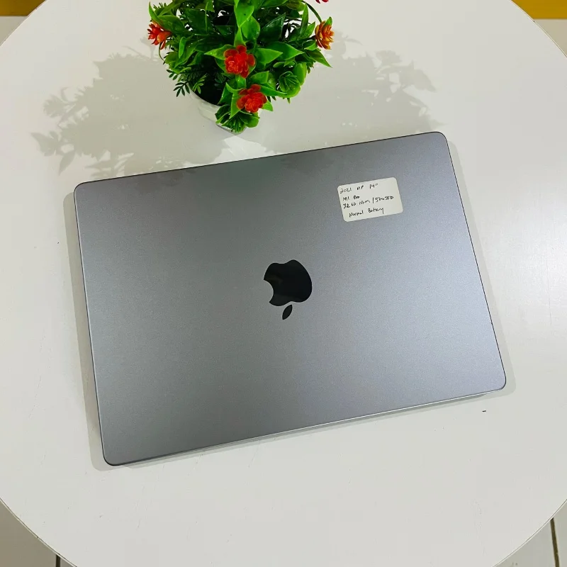 MacBook Pro 14 pouces (2021) – Apple M1 Pro | 32 Go RAM | SSD 512 Go 2