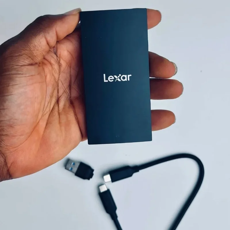 SSD Externe Portable 1To - Lexar SL300  2