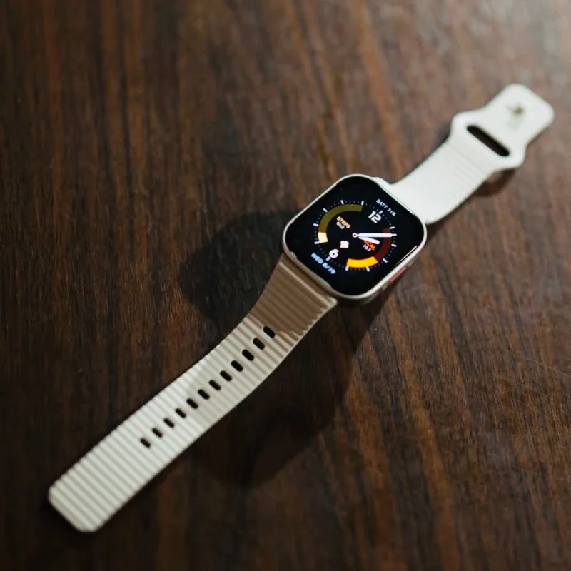 Redmi Watch 6 Lite – AMOLED 1,96” avec GPS intégré 2