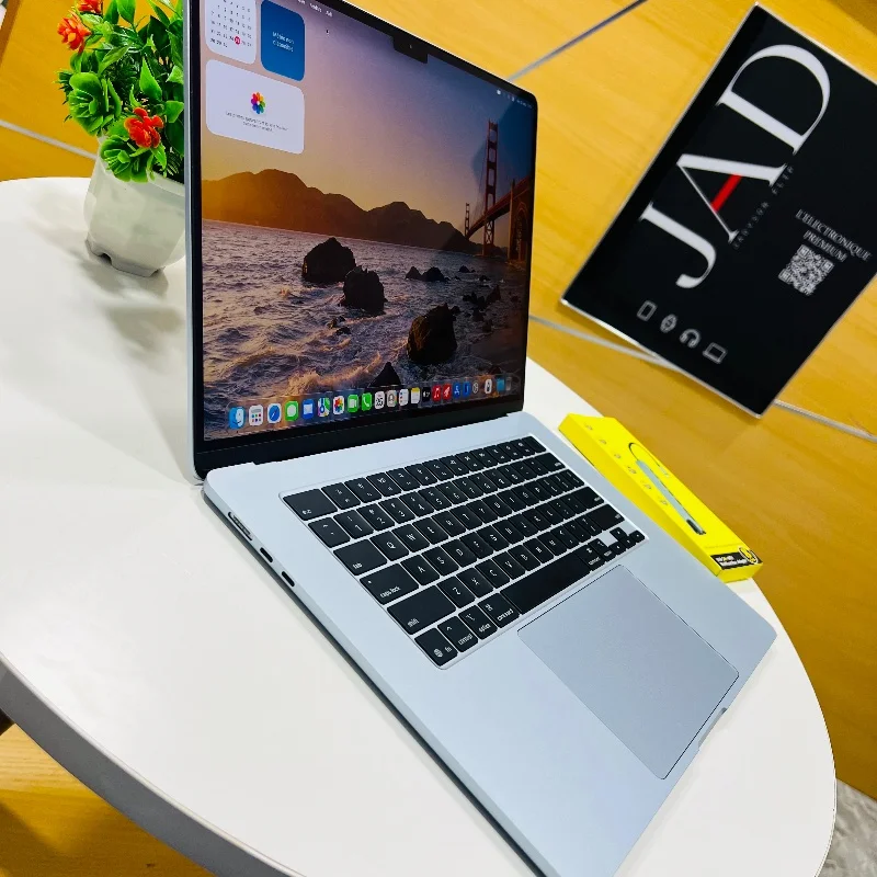 APPLE MACBOOK AIR M4 15” – 246Go 16Ram  5