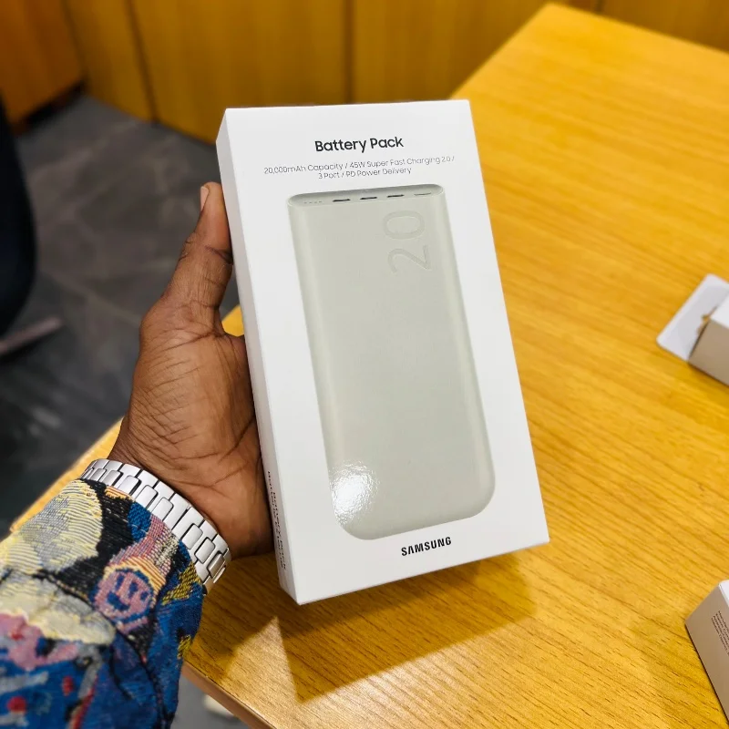 Samsung Battery Pack 20 000 mAh – 45W Super Fast Charging 2.0 — photo 1