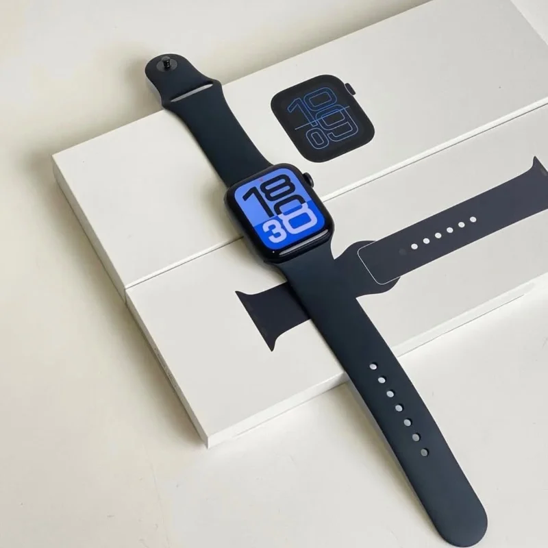 Apple Watch SE 3 - 44mm  2
