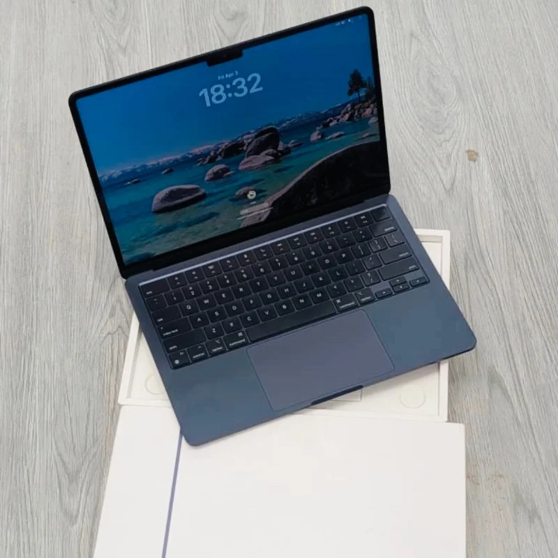Apple MacBook Air M2 13” ( 256Go ) 2