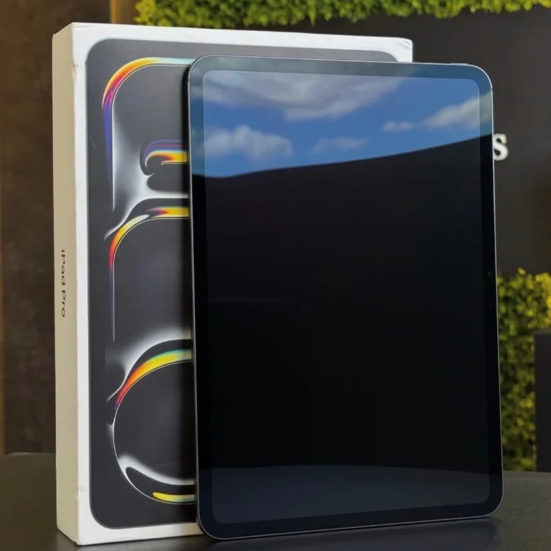 Apple iPad Pro M5 – 13” ( Wifi - Cellulaire) 6