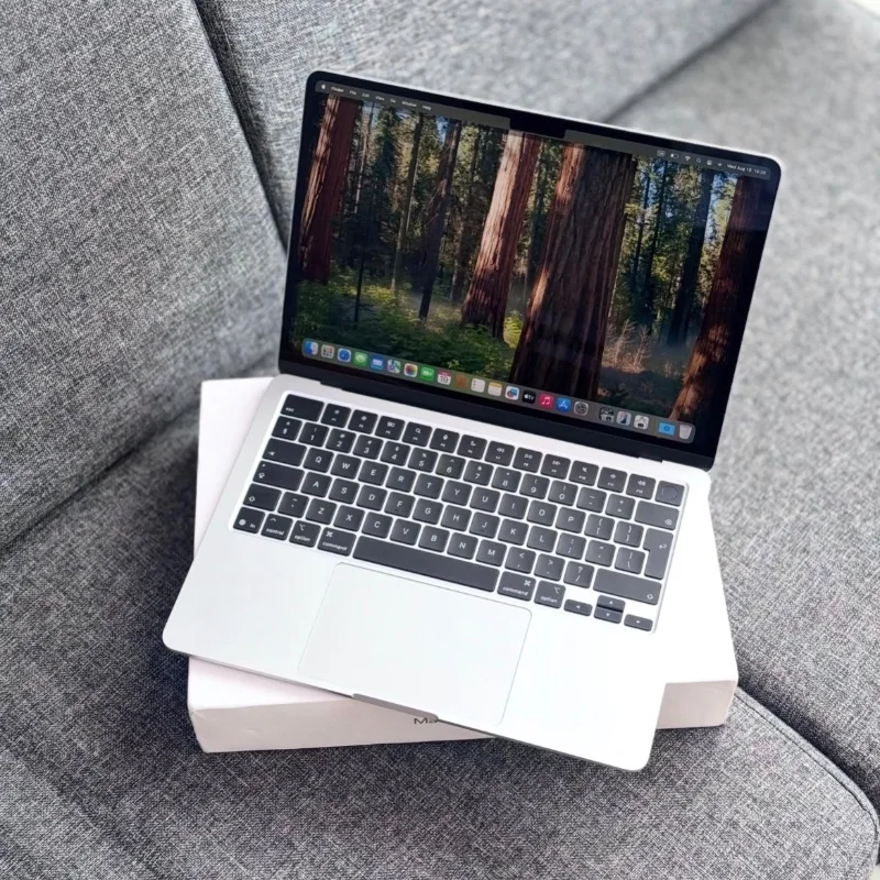 Apple MacBook Air M4 13” – 256Go 16Ram  6
