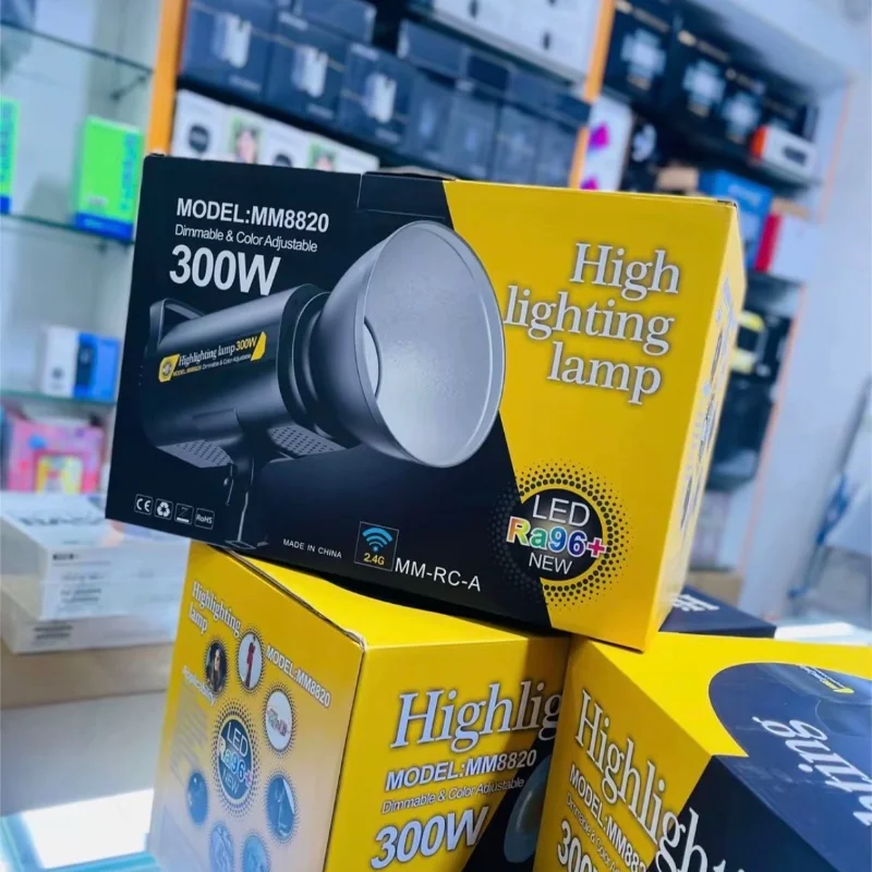PROJECTEUR LED STUDIO MM8820 300W AVEC TRÉPIED ROBUSTE 2,8 M