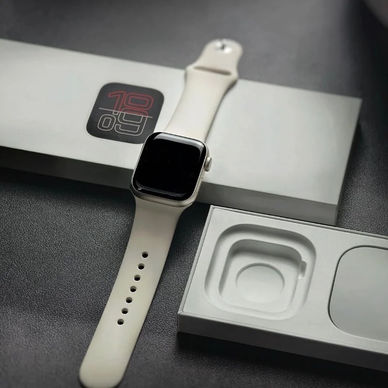 Apple Watch SE 3 - 44mm  6